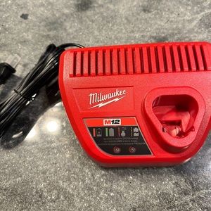 Milwaukee m12 charger
